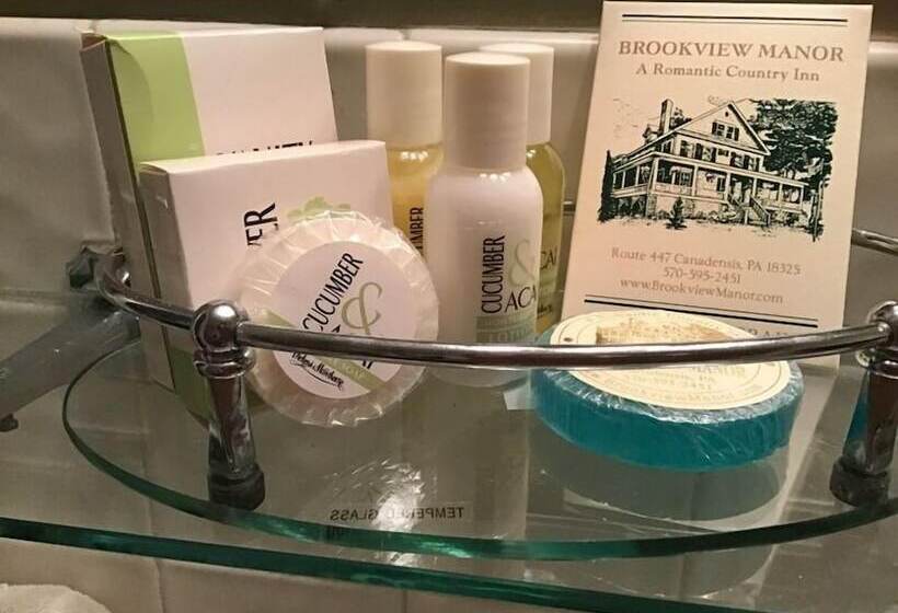 مبيت وإفطار Brookview Manor Inn