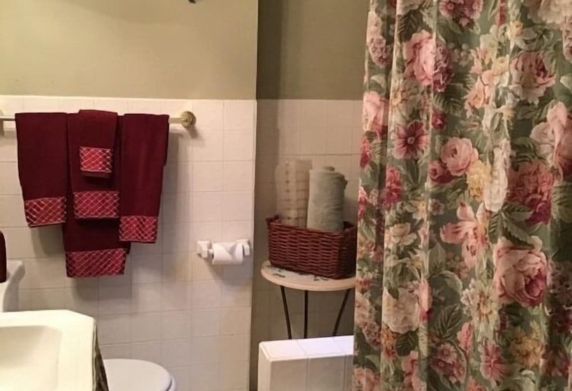 مبيت وإفطار Brookview Manor Inn