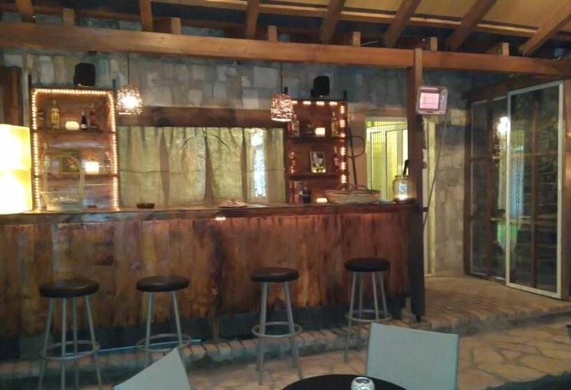 צימר Gerofotis Traditional Guesthouse Est 1892   Close To Aigio, Akoli, Selianitika