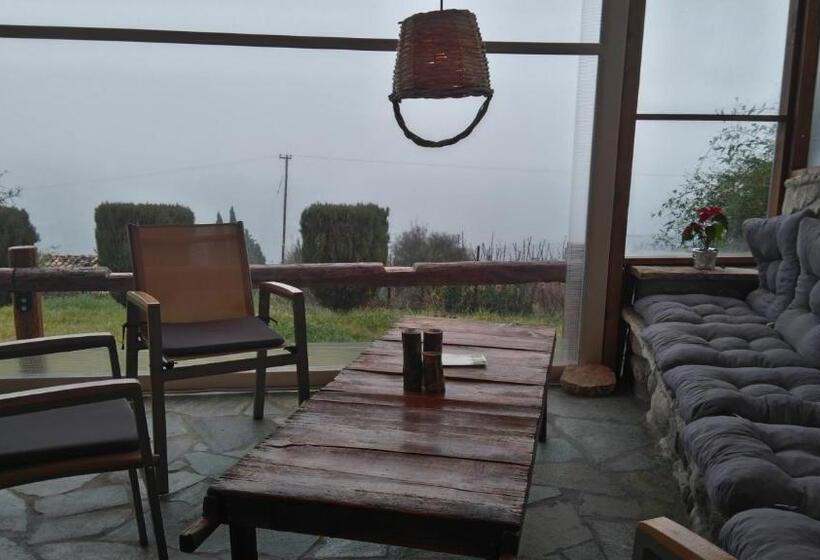 צימר Gerofotis Traditional Guesthouse Est 1892   Close To Aigio, Akoli, Selianitika