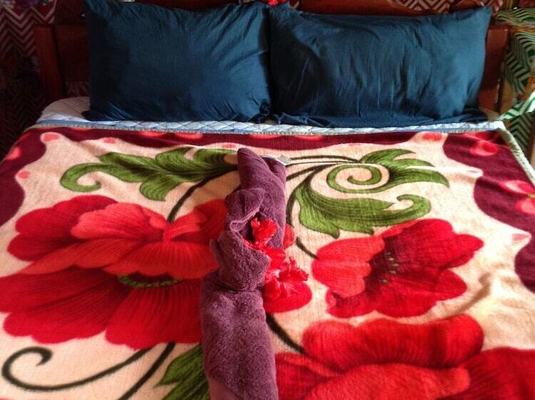 Bed and Breakfast Volcano Island Paradise