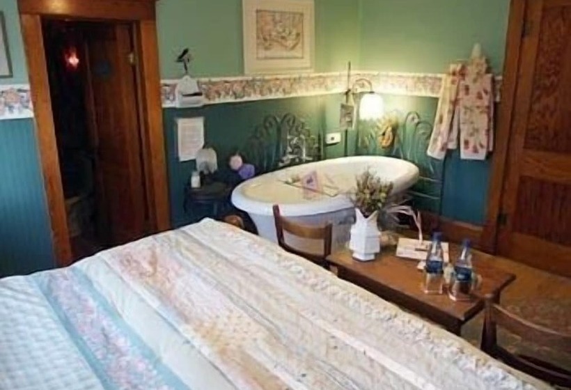 Cobblestone Bed And Breakfast