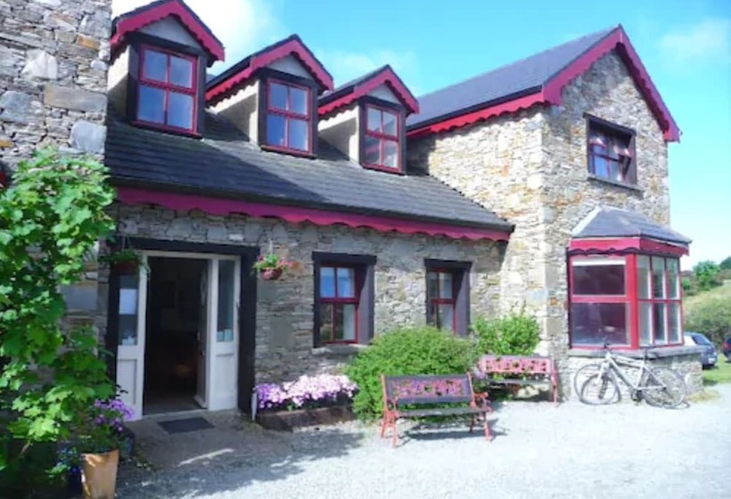 Connemara National Park Hostel