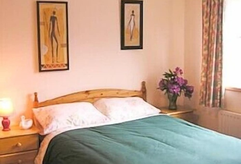 Connemara National Park Hostel