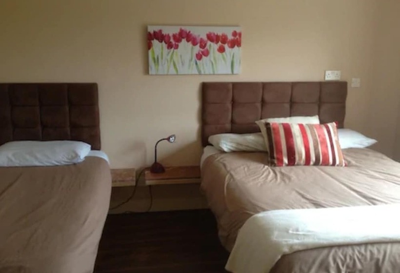 Connemara National Park Hostel