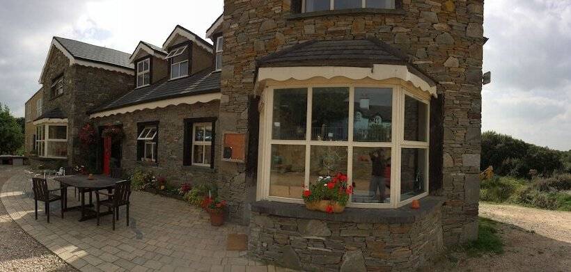 Connemara National Park Hostel