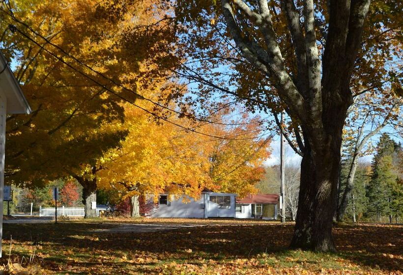 Eden Village Motel & Cottages