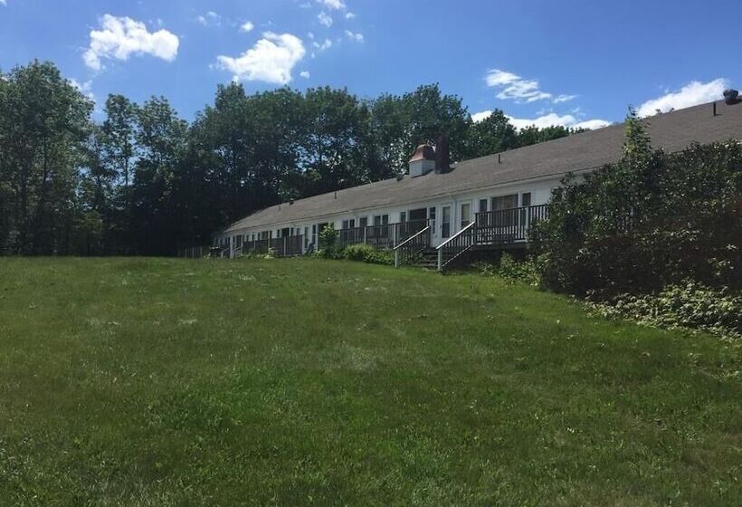 Eden Village Motel & Cottages