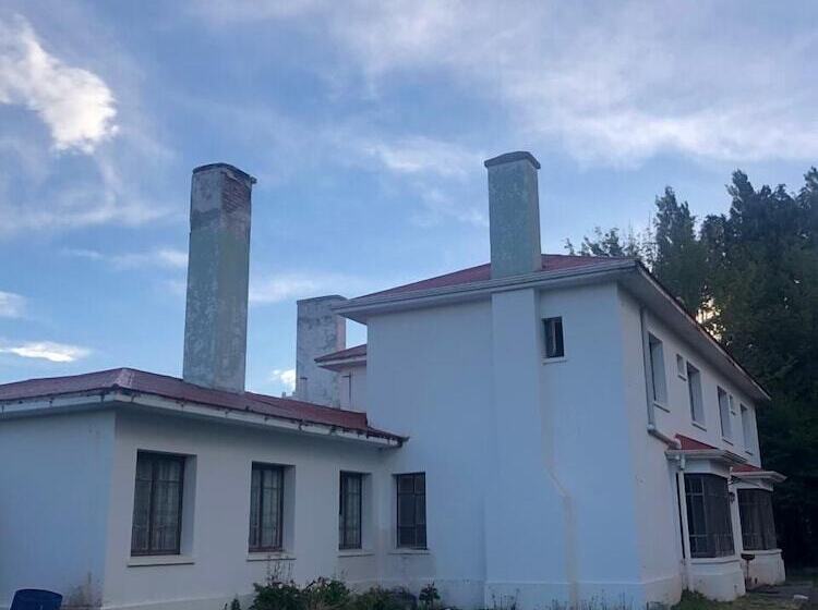 פונדק Hostería Pionero