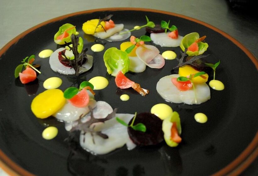 בית מלון כפרי Château De La Dame Blanche   Logis