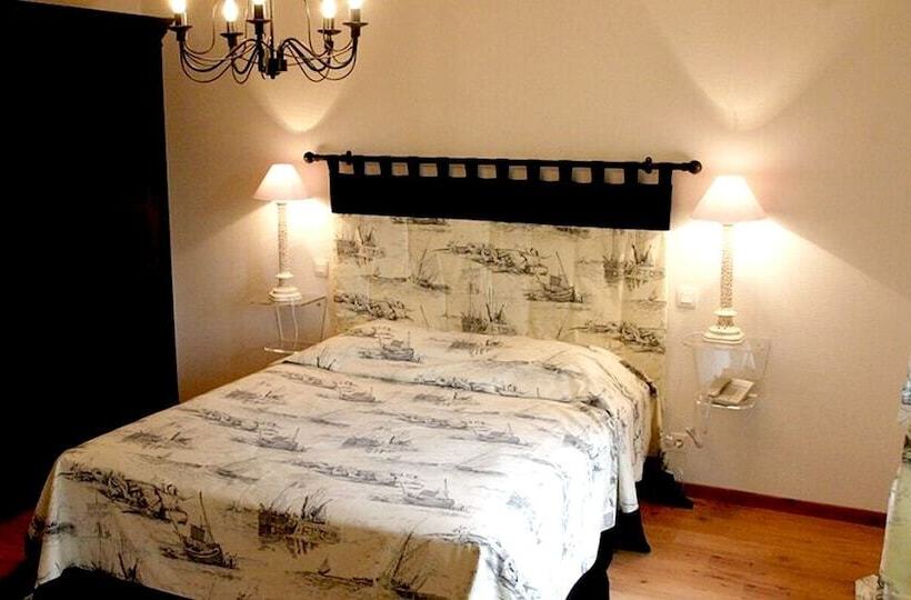 ホテル Château De La Dame Blanche   Logis