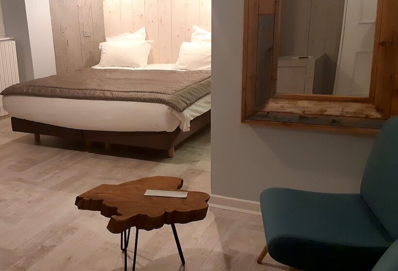 בית מלון כפרי Château De La Dame Blanche   Logis