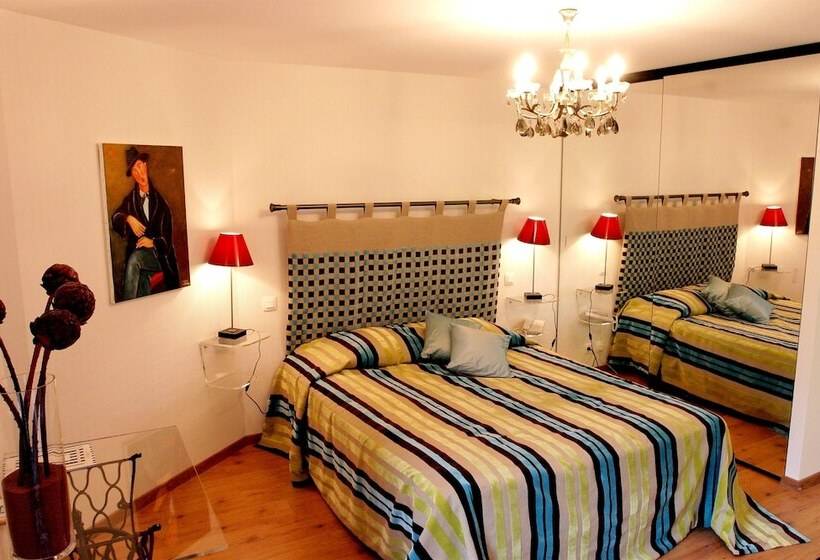 בית מלון כפרי Château De La Dame Blanche   Logis