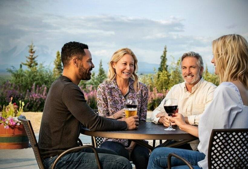 בית מלון כפרי Copper River Princess Wilderness Lodge