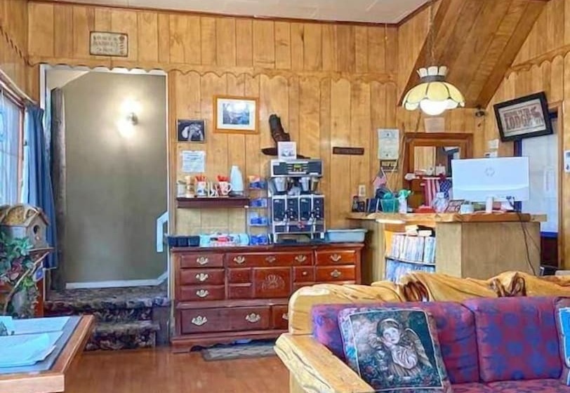 فندق Dawson House Lodge