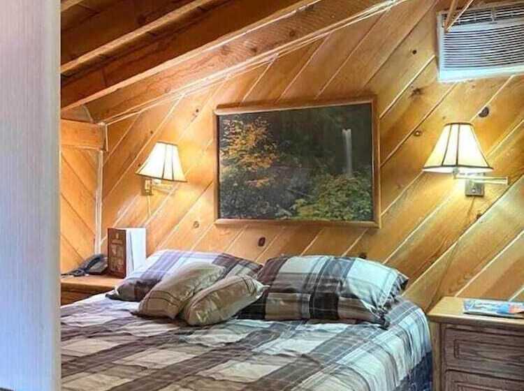 فندق Dawson House Lodge