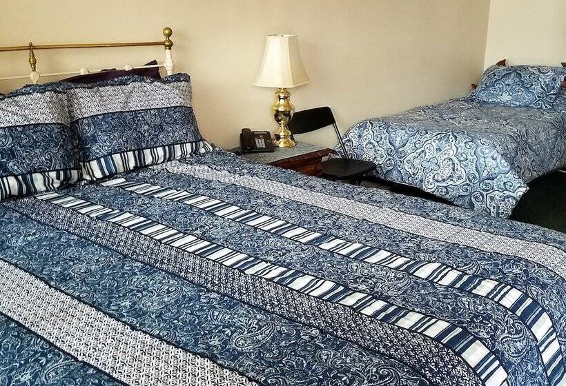 فندق Dawson House Lodge