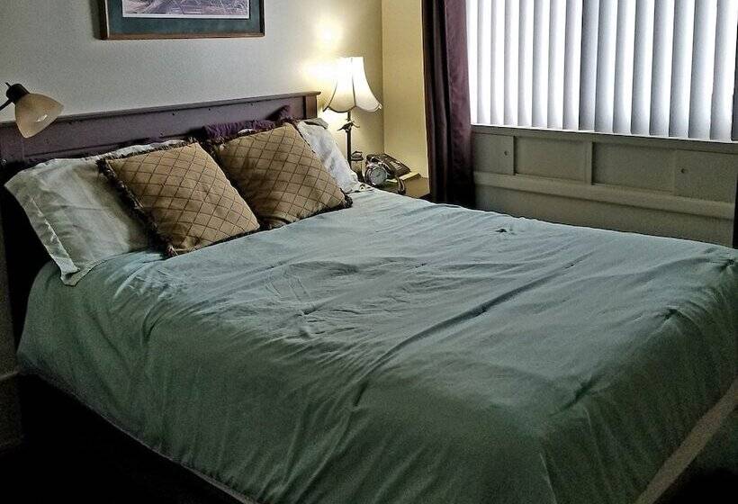 فندق Dawson House Lodge