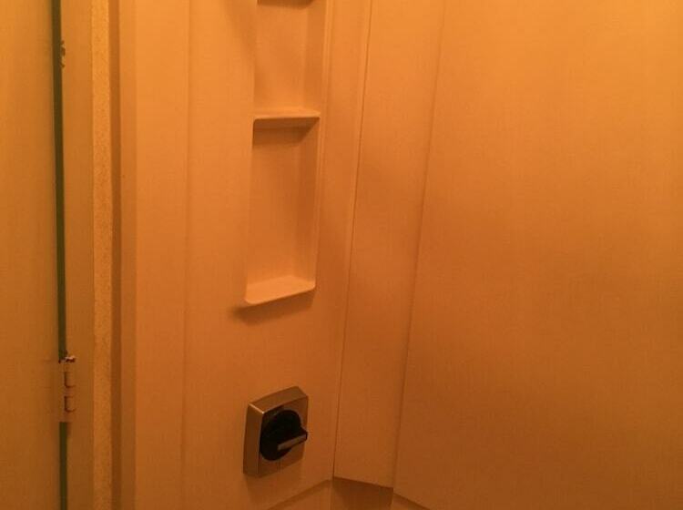 Отель Gold Vault Inn