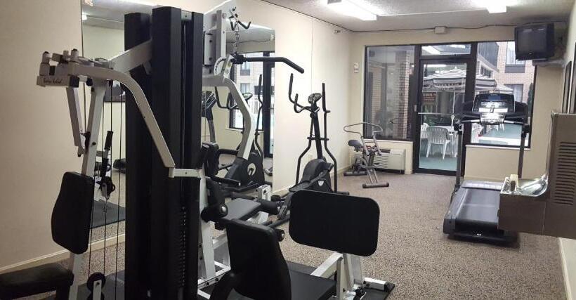 Отель Gold Vault Inn