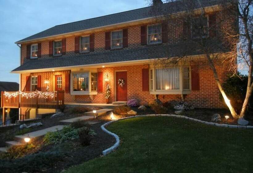 ホテル Homestead Lodging