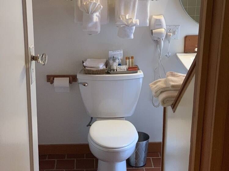 فندق Inn At Creek Street