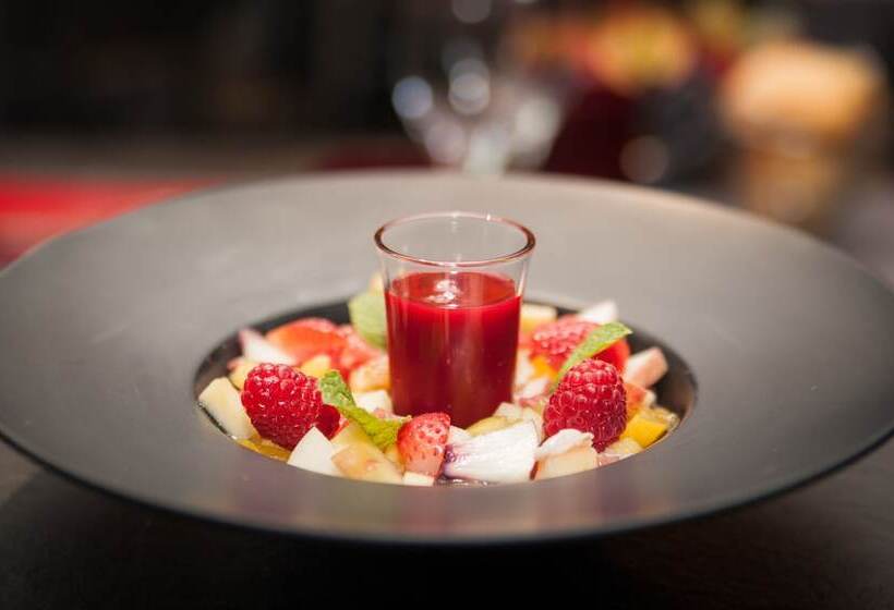 فندق Logis Hôtel Restaurant Le Fruitier