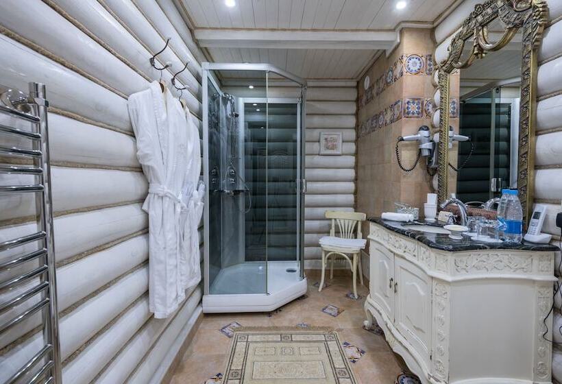 فندق Old House Resort & Spa