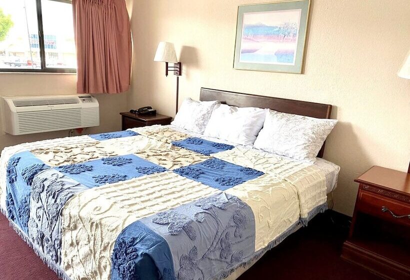 Отель Regency Inn