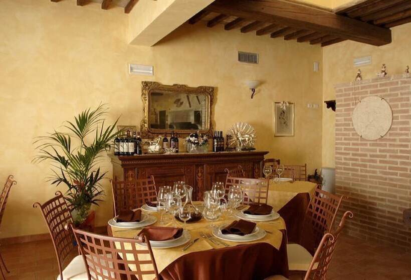 فندق ريفى Il Felcino