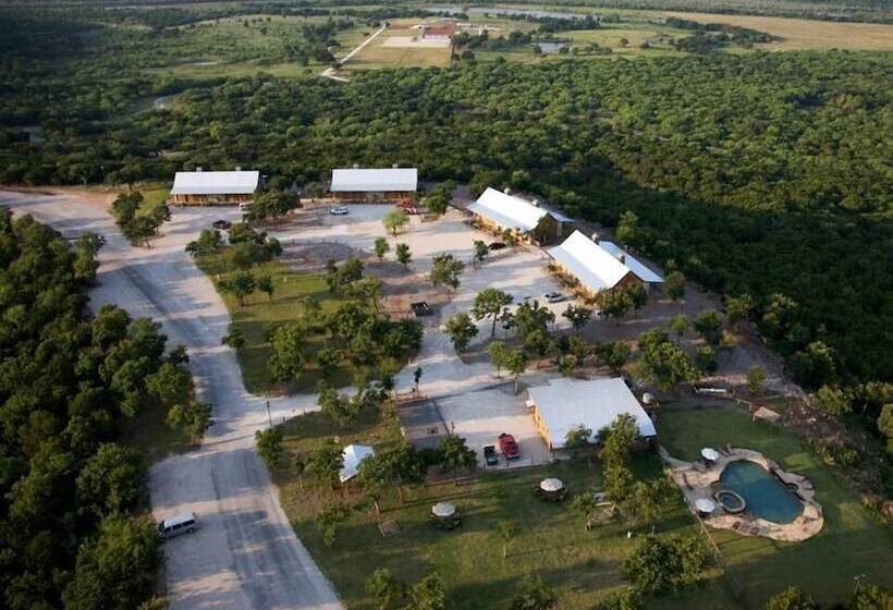 فندق ريفى Wildcatter Ranch & Resort