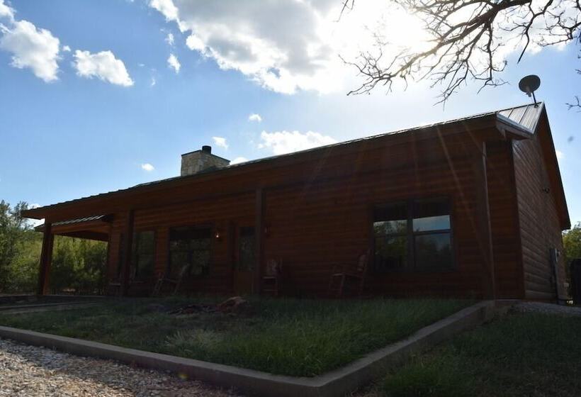 فندق ريفى Wildcatter Ranch & Resort