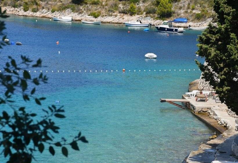 בית מלון כפרי Sirena Hvar