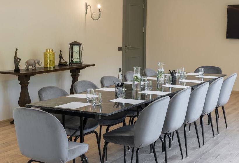 Отель Sunolus Vineyard House