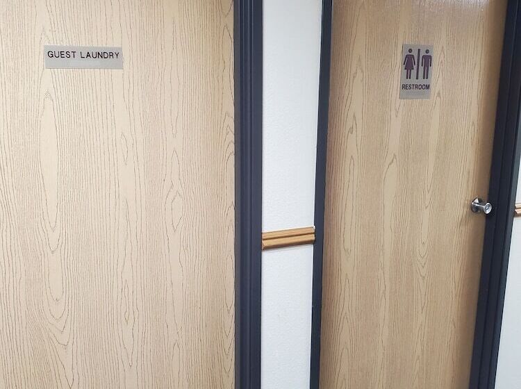 فندق Super 7 Inn