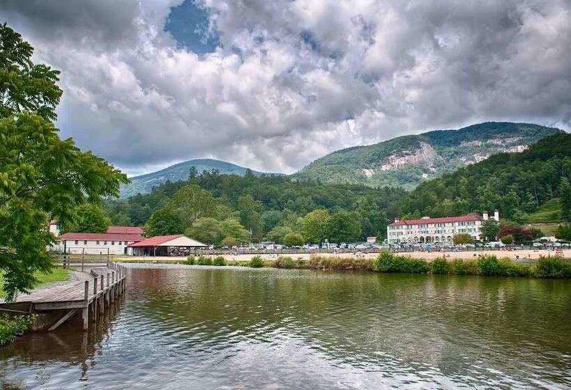 فندق The 1927 Lake Lure Inn & Spa