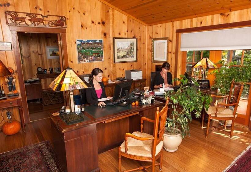 Отель The Stanford Inn By The Sea Eco Resort