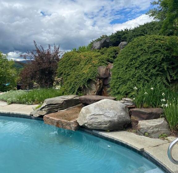 فندق The Wildflower Inn