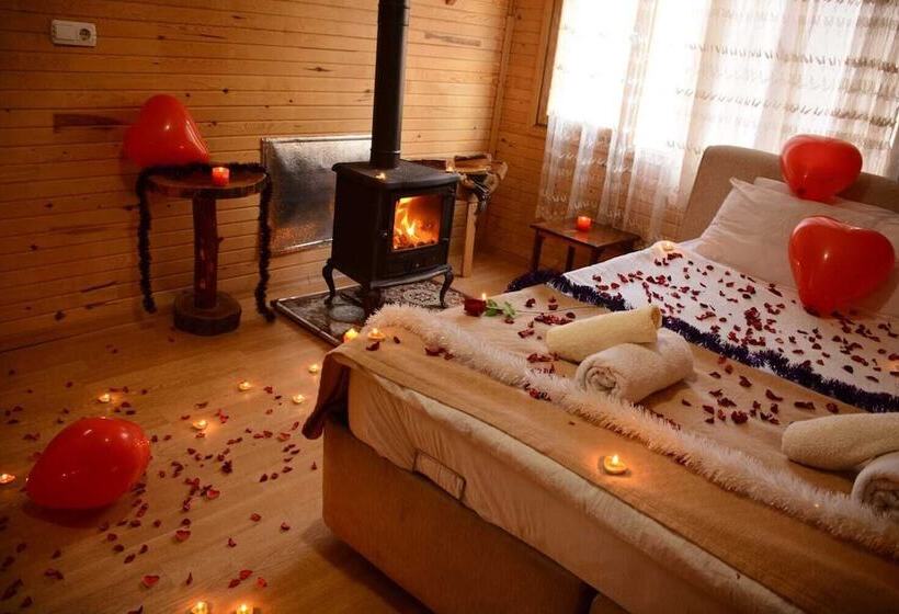 Kapuzbasi Selalesi Sahin Motel