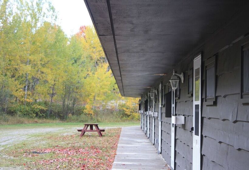 فندق على الطريق Carolyn Beach Inn