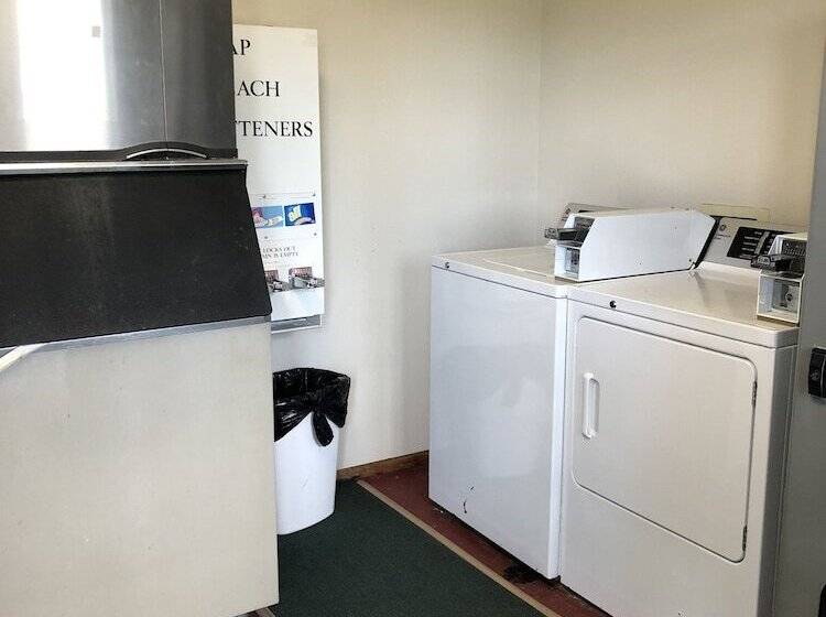 فندق على الطريق Riverwood Inn Of Glenwood