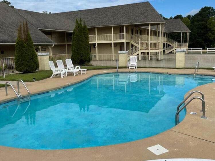 فندق على الطريق Riverwood Inn Of Glenwood