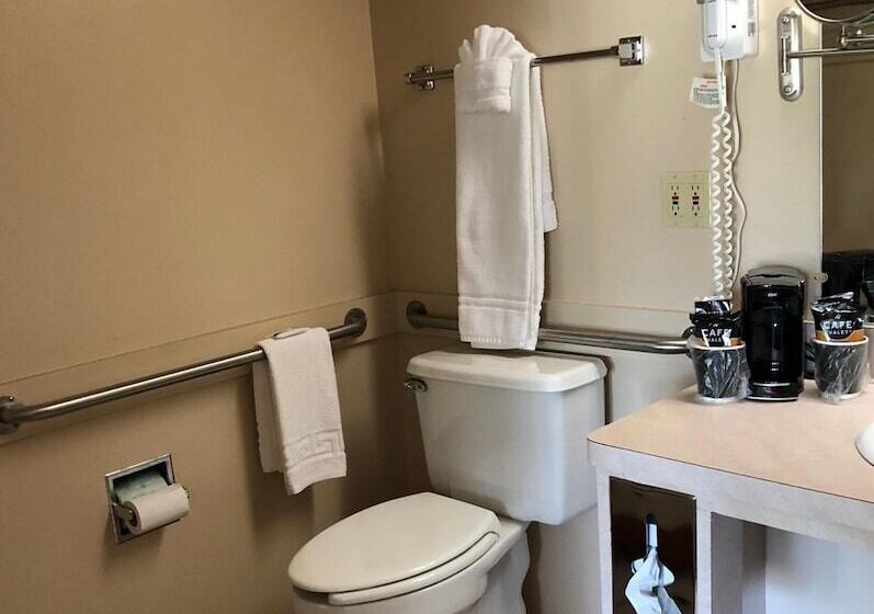 فندق على الطريق Riverwood Inn Of Glenwood