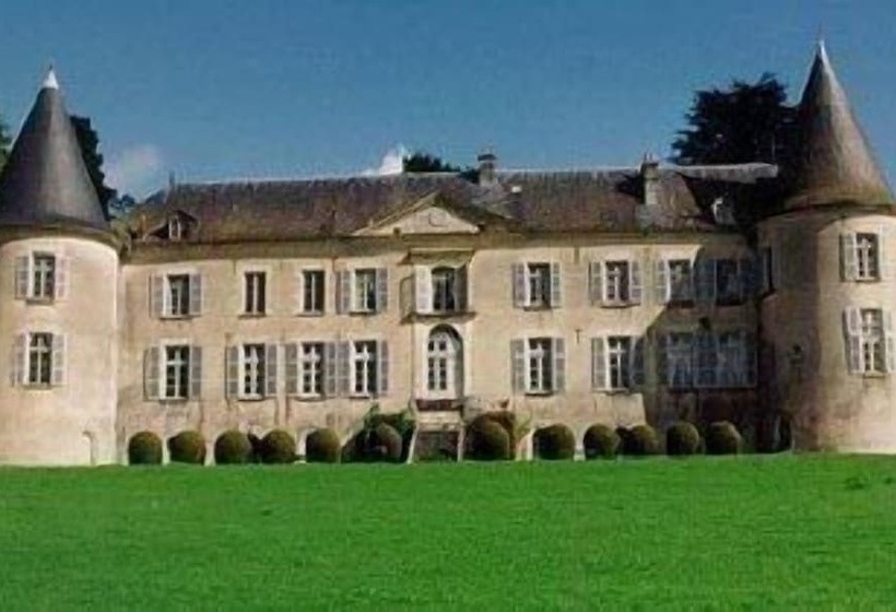 ペンション Château De Beaujeu