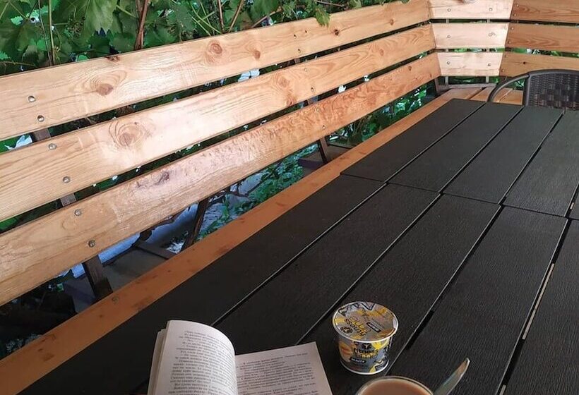 پانسیون V Gostyakh U Baby Poli