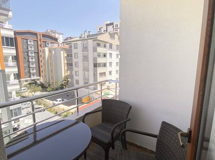 住所  Kb Apart Otel