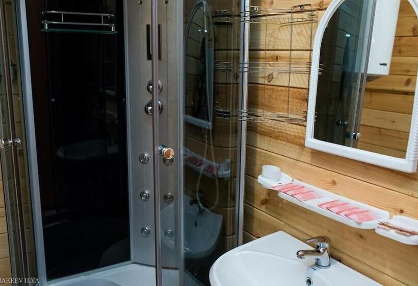 منتجع Alye Parusa