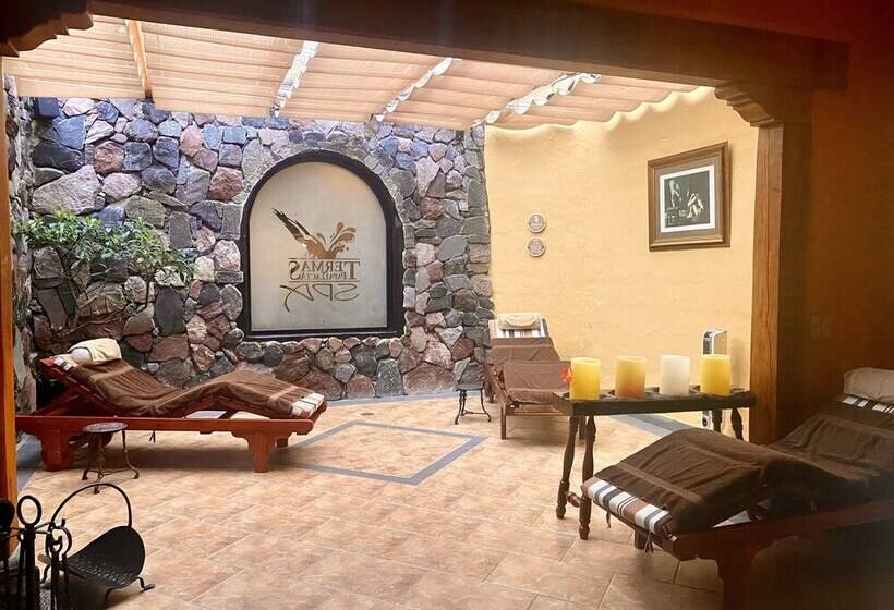 استراحتگاه Termas De Papallacta