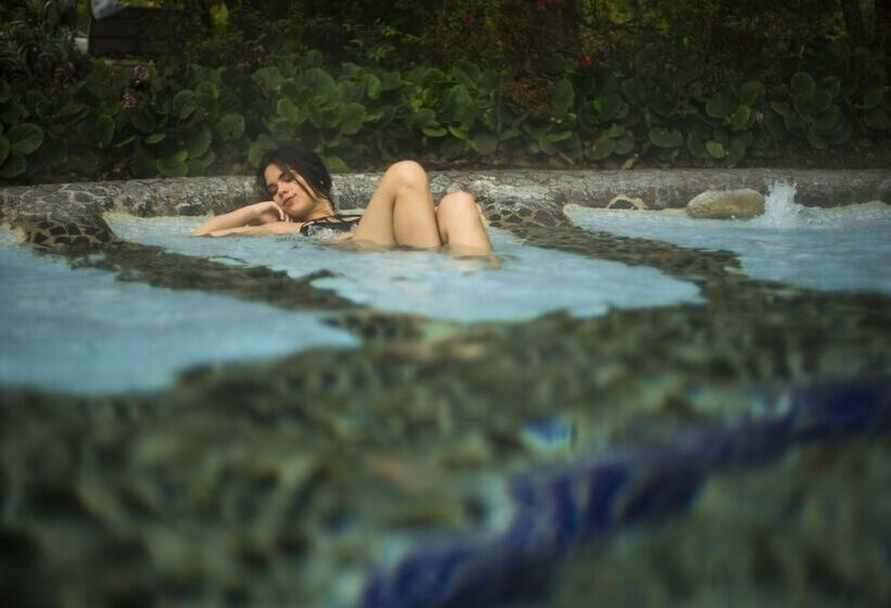 استراحتگاه Termas De Papallacta