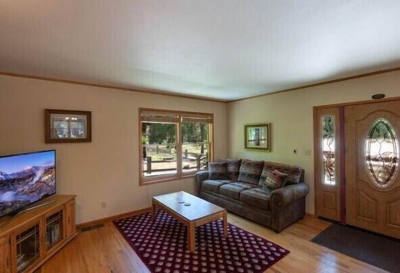 Scenic Wonders Apple Tree Home 3 Br